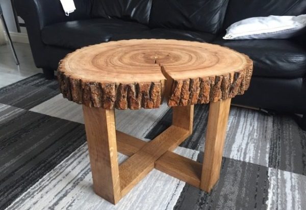 столик из спила дерева